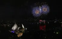 1,5 triệu người chờ đợi màn pháo hoa đón năm mới tại Australia