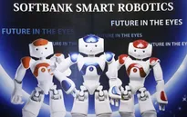 SoftBank tiên phong đưa robot NAO vào giảng dạy tiếng Anh tại Việt Nam
