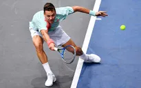Paris Masters: Berdych nhọc nhằn đi tiếp, Isner khởi đầu thuận lợi