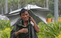 Bão Sarika quét qua đảo Luzon (Philippines), ít nhất 3 người thiệt mạng