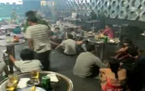 Đột kích bar ở Thanh Hóa, bắt giữ hàng chục người "phê" thuốc lắc