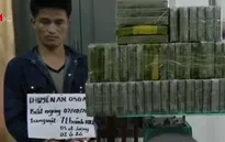 Bắt vụ vận chuyển 72 bánh heroin