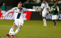 Giovinco phá kỉ lục đá phạt của David Beckham