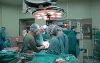 Quảng Trị: Khám, phẫu thuật mắt miễn phí cho trẻ em