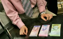 Venezuela đưa vào lưu hành 9 loại tiền mệnh giá mới đối phó lạm phát