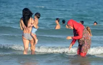 Tòa hành chính Tối cao Pháp bác lệnh cấm burkini