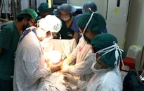 Phát triển kỹ thuật phẫu thuật nội soi trong điều trị ung thư dạ dày