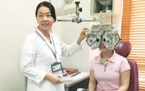 Mắt có nguy cơ mù lòa nếu xem thường xuyên các thiết bị điện tử