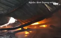 Bình Dương: Cháy nhà kho cạnh trường mầm non, 200 học sinh thoát nạn