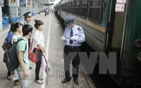 "Cháy" vé máy bay, tàu hỏa những ngày cao điểm Tết Nguyên đán