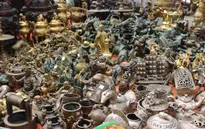 Ghé thăm chợ đồ cũ, đồ cổ độc nhất trong năm tại Hà Nội