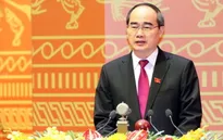 Chủ tịch Nguyễn Thiện Nhân trình bày tham luận đóng góp vào văn kiện Đại hội Đảng XII