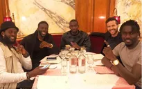 Crystal Palace khoe ảnh bữa trưa vui vẻ “dằn mặt” Man Utd