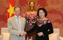 Chủ tịch Quốc hội tiếp các Đại sứ