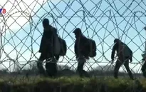 Dòng người di cư đổ về Hungary tăng mạnh