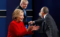 Ông Trump chỉ trích người cầm trịch cuộc tranh luận thiên vị