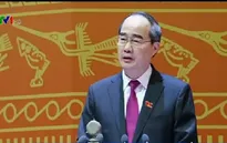 Các đại biểu thảo luận văn kiện tại Đại hội Đảng XII