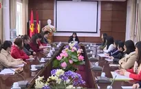 Đảng viên trẻ hướng về Đại hội Đảng XII