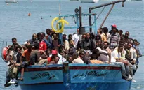 Italy cứu 13.000 người di cư trên biển trong 4 ngày qua
