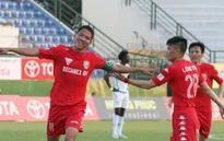 Anh Đức đá 11m kiểu panenka gỡ hòa cho B.Bình Dương trước Jiangsu
