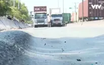 Lái xe “toát mồ hôi” khi vào cảng Cát Lái