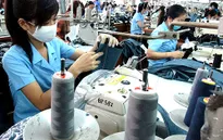 Doanh nghiệp đang lách quy định tăng lương tối thiểu vùng?