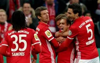 VIDEO, Bayern Munich 3-1 Augsburg: Cân bằng kỷ lục