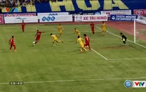VIDEO V.LEAGUE 2016: Ivan Firer dứt điểm kỹ thuật tung lưới đội bóng cũ!