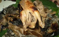 Gà nướng đất sét - món ăn dân dã nổi tiếng thơm ngon