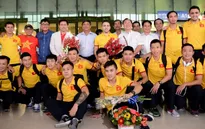 ĐT Futsal Việt Nam được chào đón nồng nhiệt tại sân bay