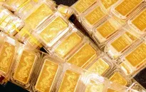 Giá vàng bật tăng ngoạn mục rồi bất ngờ “ngã ngựa”