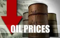 Vi sao giá dầu vẫn giảm sau quyết định của Nga và 3 nước OPEC?