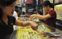 Giá vàng tăng mạnh, chứng khoán giảm điểm sau kết quả bầu cử Mỹ