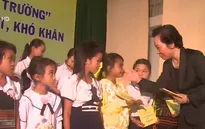 Phó Chủ tịch nước trao 150 học bổng “Cùng em đến trường” tại Phú Yên
