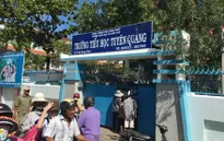 Cháy lớn cạnh trường Tiểu học tại Phan Thiết