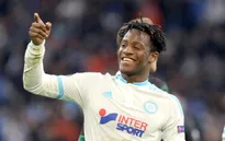Michy Batshuayi hoàn tất kiểm tra y tế, sắp thành người Chelsea