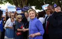 FBI có thể phạm luật khi tái điều tra bê bối email của bà Clinton