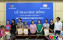 Trao tặng học bổng cho con của các liệt sĩ thuộc tổ bay CASA 212