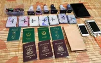 Malaysia phá đường dây làm hộ chiếu giả