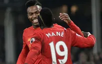 Cứu Liverpool, Sadio Mane vẫn bị fan "tước danh"... người hùng