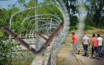 Hungary ban bố tình trạng khủng hoảng vì người tị nạn