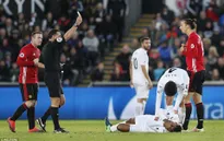 Dính thẻ vàng lãng xẹt, Ibrahimovic lỡ trận gặp Arsenal