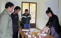 Phát hiện đối tượng giấu ma túy trong lọ kem dưỡng da