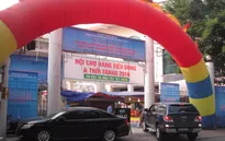Nhộn nhịp Hội chợ hàng tiêu dùng và thời trang 2016