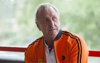 Johan Cruyff xúc động trước những lời động viên của giới túc cầu