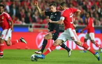 Tiết lộ lí do Lewandowski ngồi dự bị trước Benfica