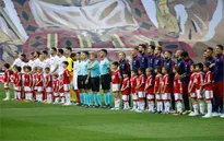 Chùm ảnh: Toàn cảnh chiến thắng của Barcelona trước Sevilla