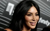 Kim Kardashian kiện trang web tung tin dàn cảnh bị cướp