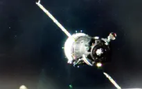 ​Tàu vũ trụ Nga đã đưa 3 phi hành gia lên ISS an toàn