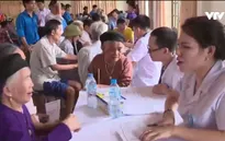 Khám, cấp thuốc miễn phí cho các gia đình chính sách